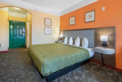 Quality Inn & Suites Galveston - Beachfront image 19